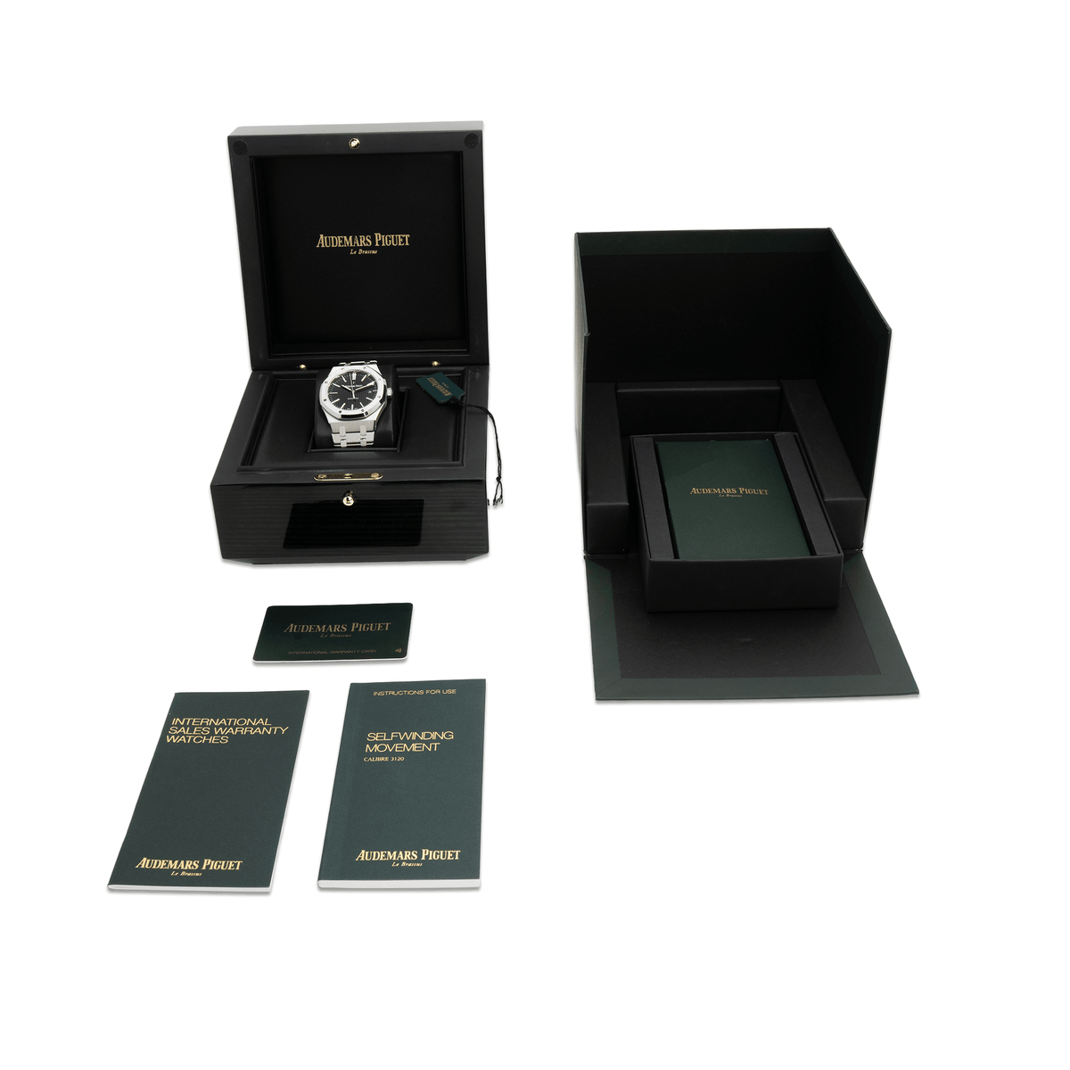 Audemars Piguet Royal Oak 15400 Black dial Unworn Full set