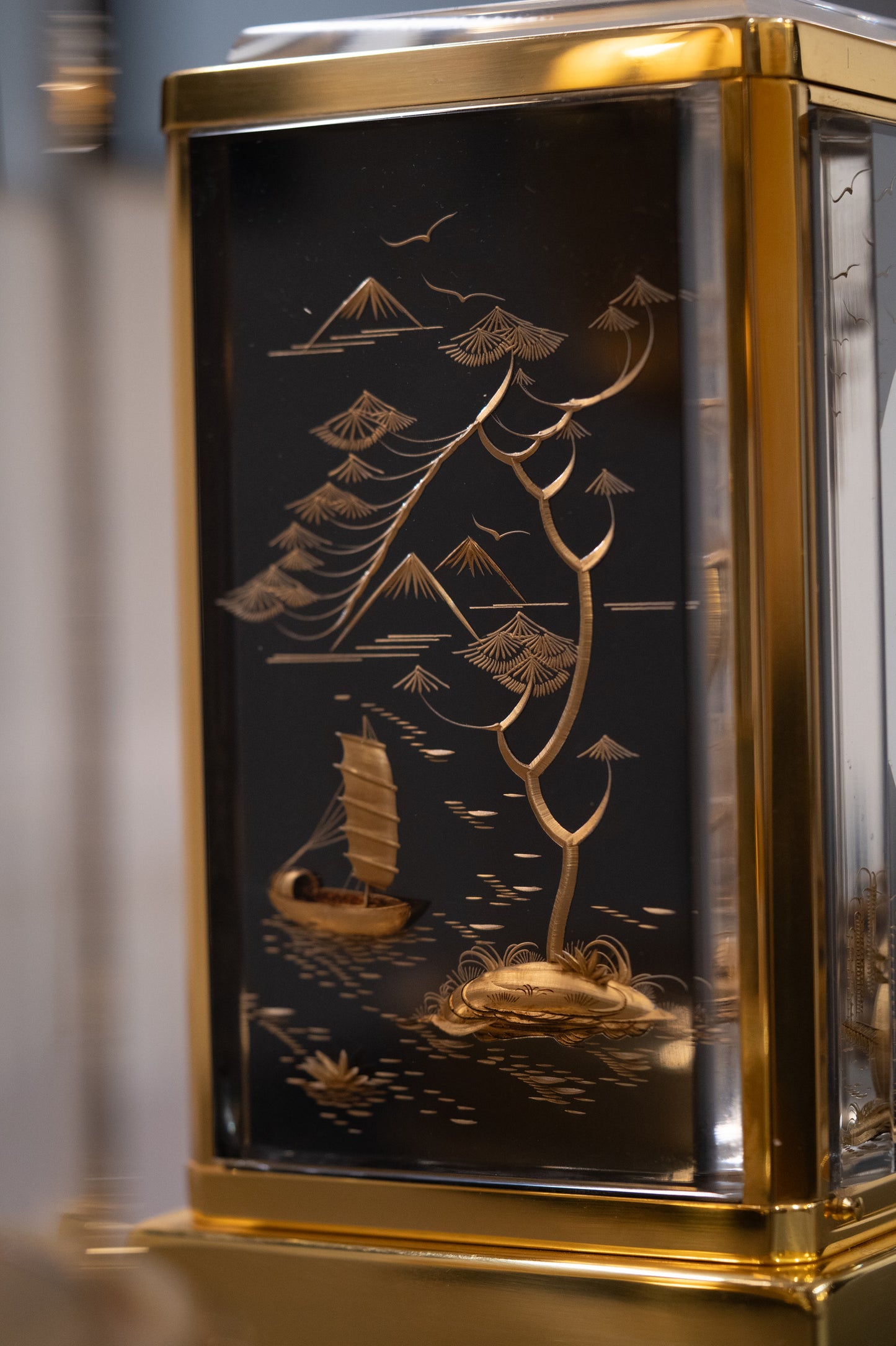 Jaeger-LeCoultre Atmos Marina Chinoiserie Dorée sur Fond Noir Vollständig gewartet