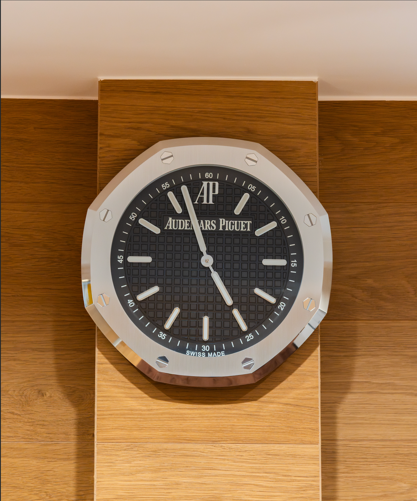 Wall clock Audemars Piguet Royal Oak