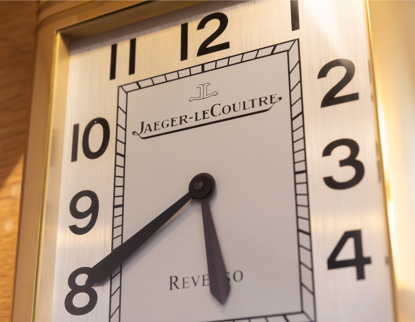Wall clock Jaeger-LeCoultre Reverso Rare and large gold