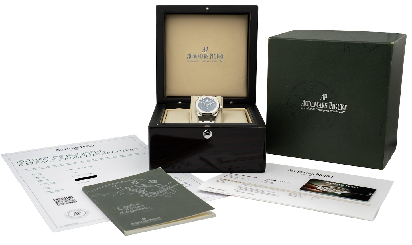 Audemars Piguet 25730ST Royal Oak Dual Time blue dial Full set