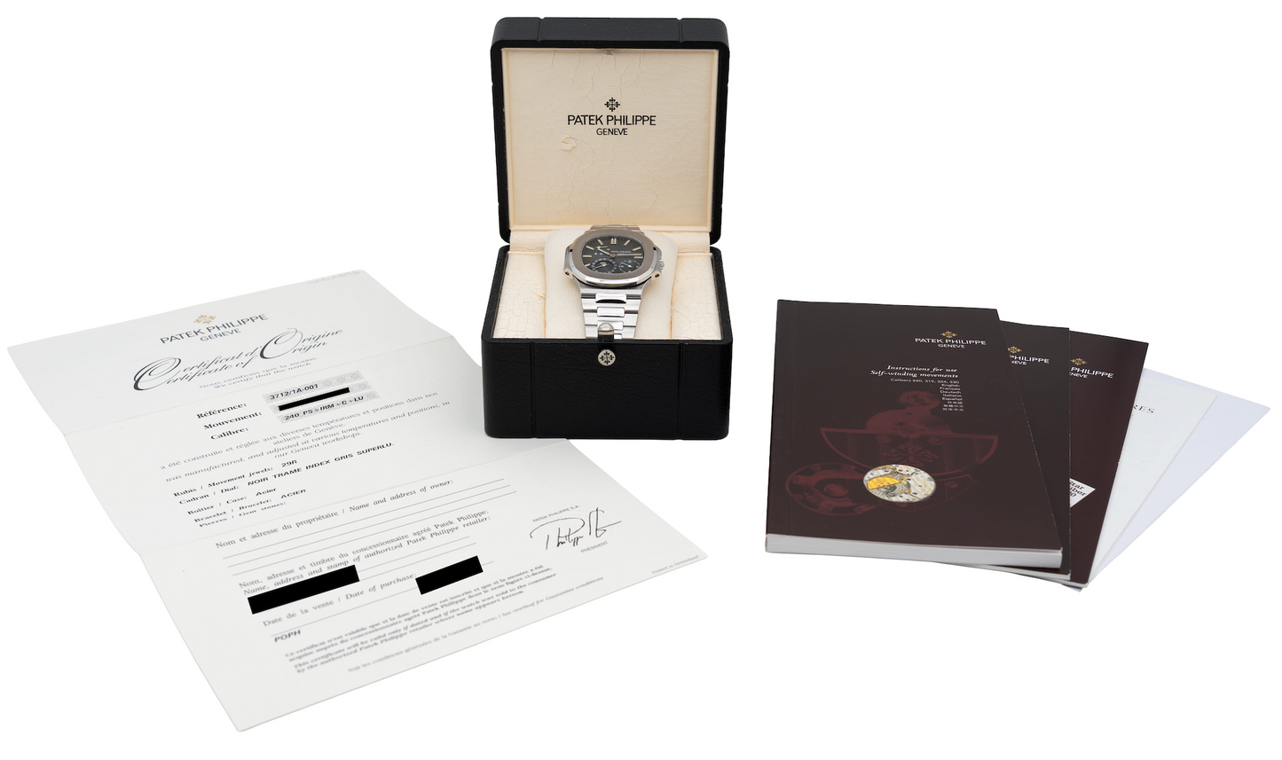 Patek Philippe 3712/1A-001 Nautilus 3 dots first generation NOS Full set