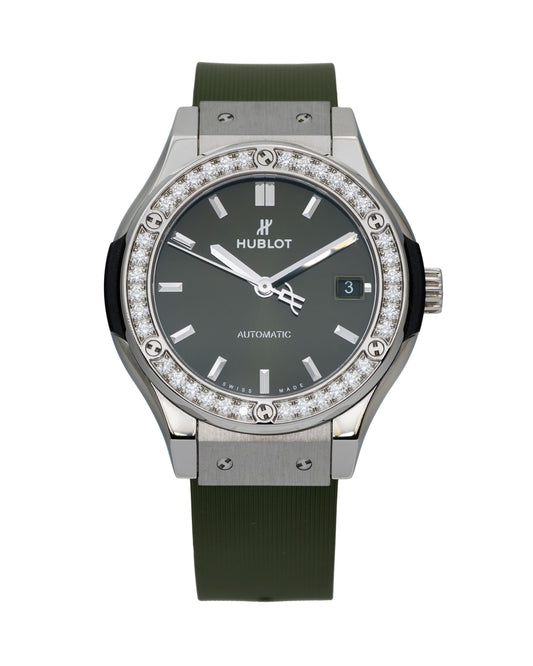 Hublot Classic Fusion Titanium Green Diamonds Automatic 38mm New full set
