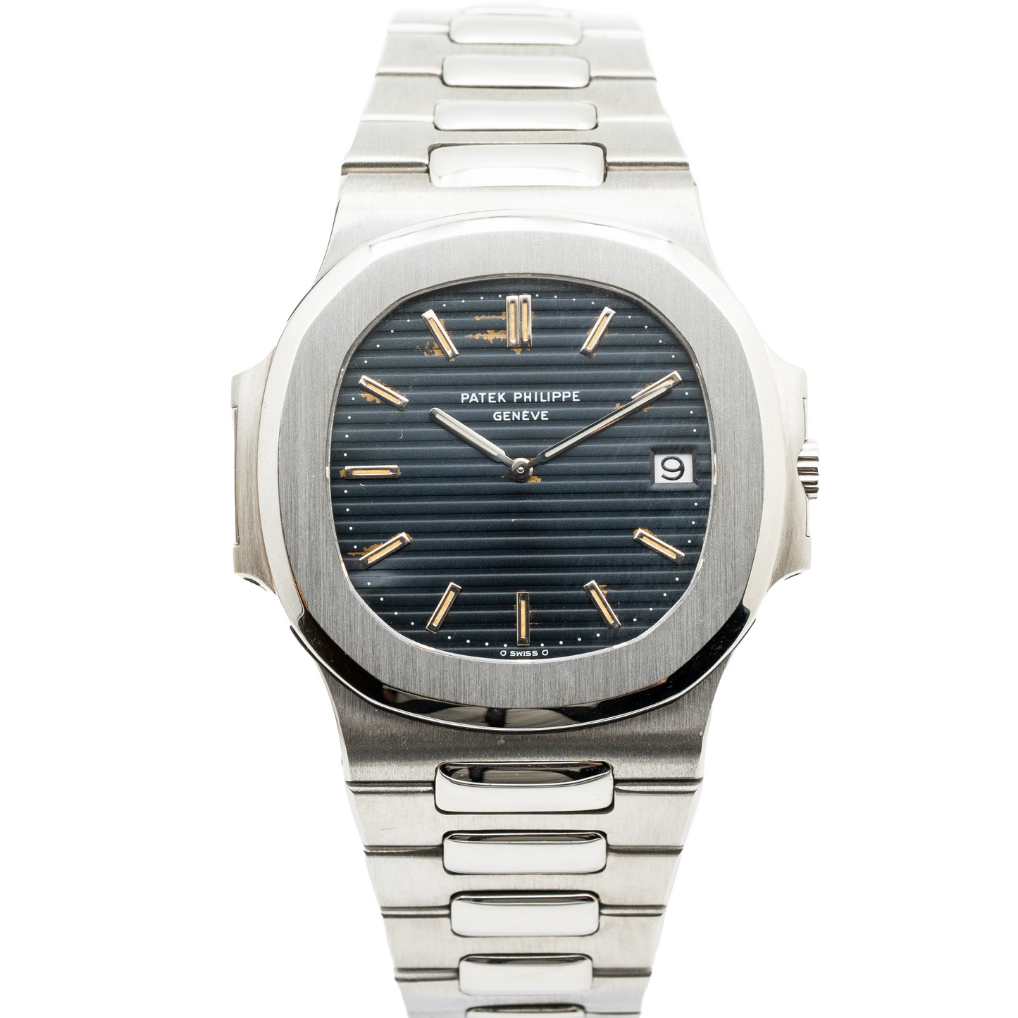Patek Philippe 3700/1 Nautilus with extract and cork box