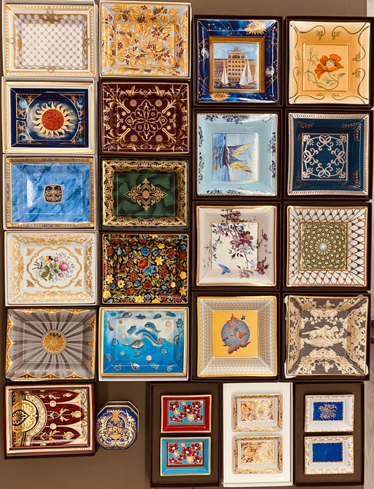 Patek Philippe Full collection vide-poche porcelaine of 32 plates