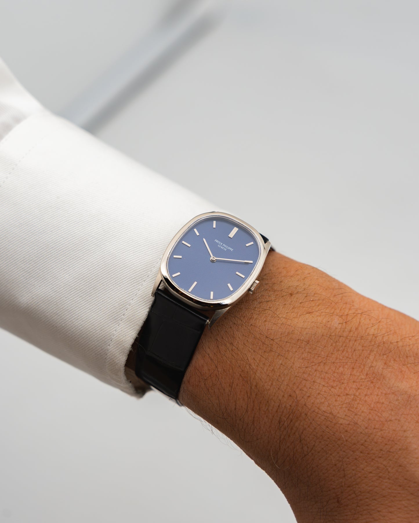 Patek Philippe Ellipse Blue dial 3546 White gold