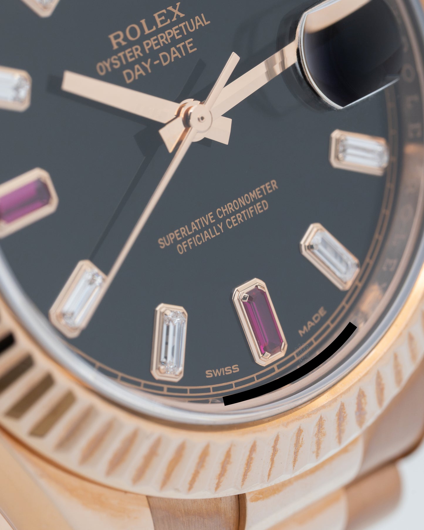 Rolex Day-Date II 218235 Factory Rolex diamonds & ruby dial